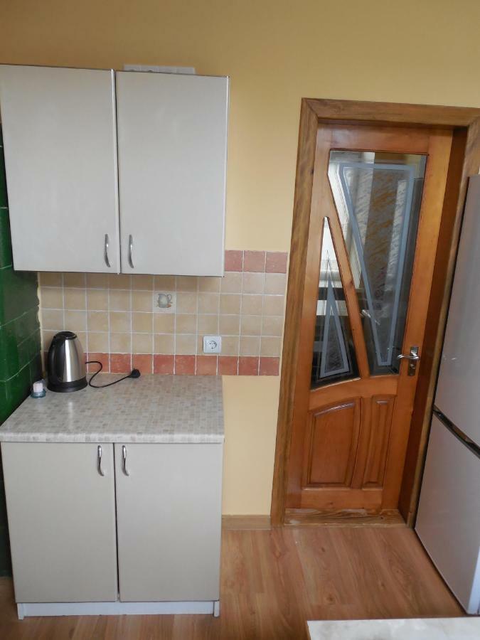 Apartment Orgelsaal Chernivtsi Exterior foto